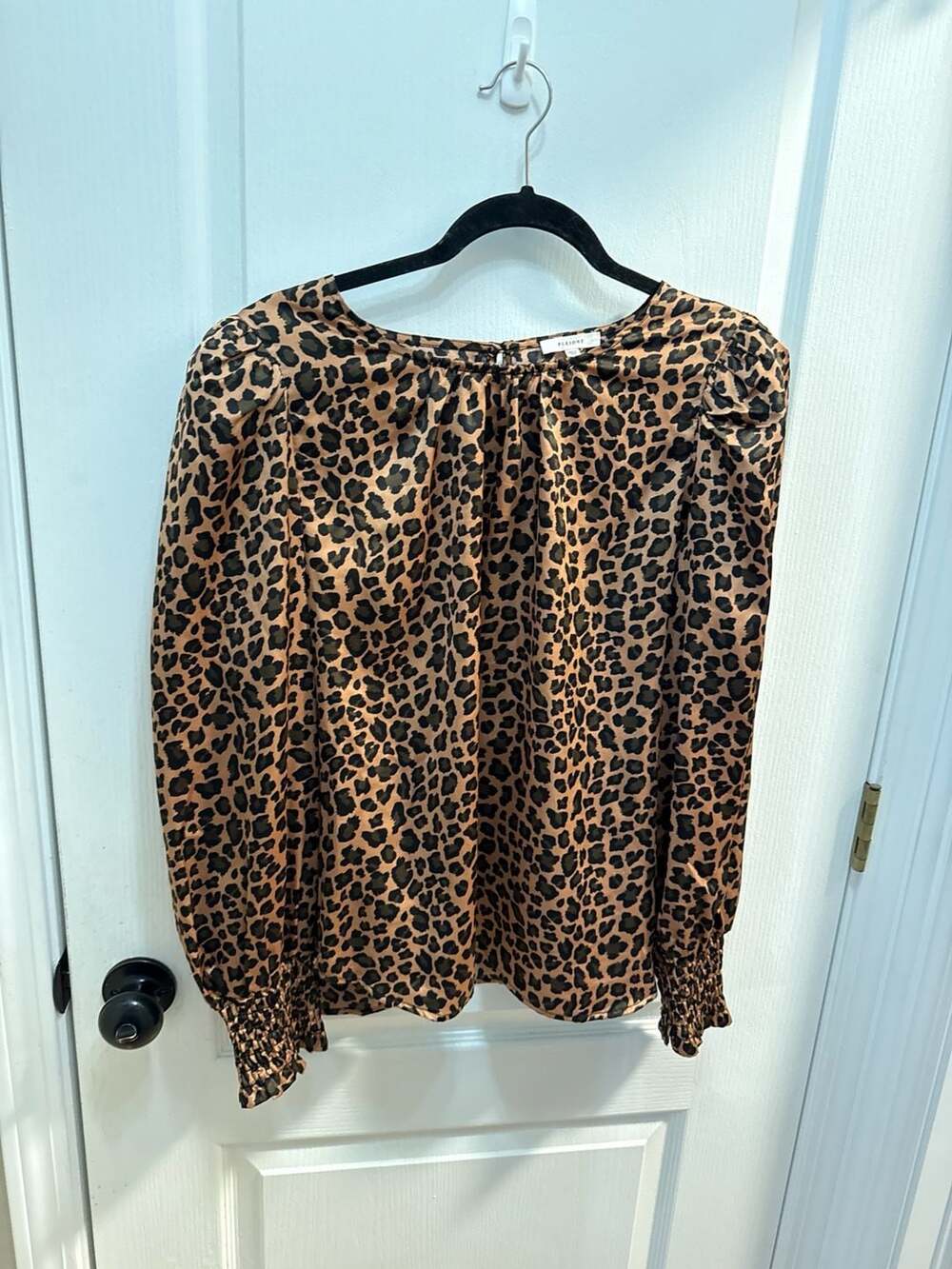 PLEIONE Leopard Print Puff Sleeve Smocked Cuff Blouse Size L